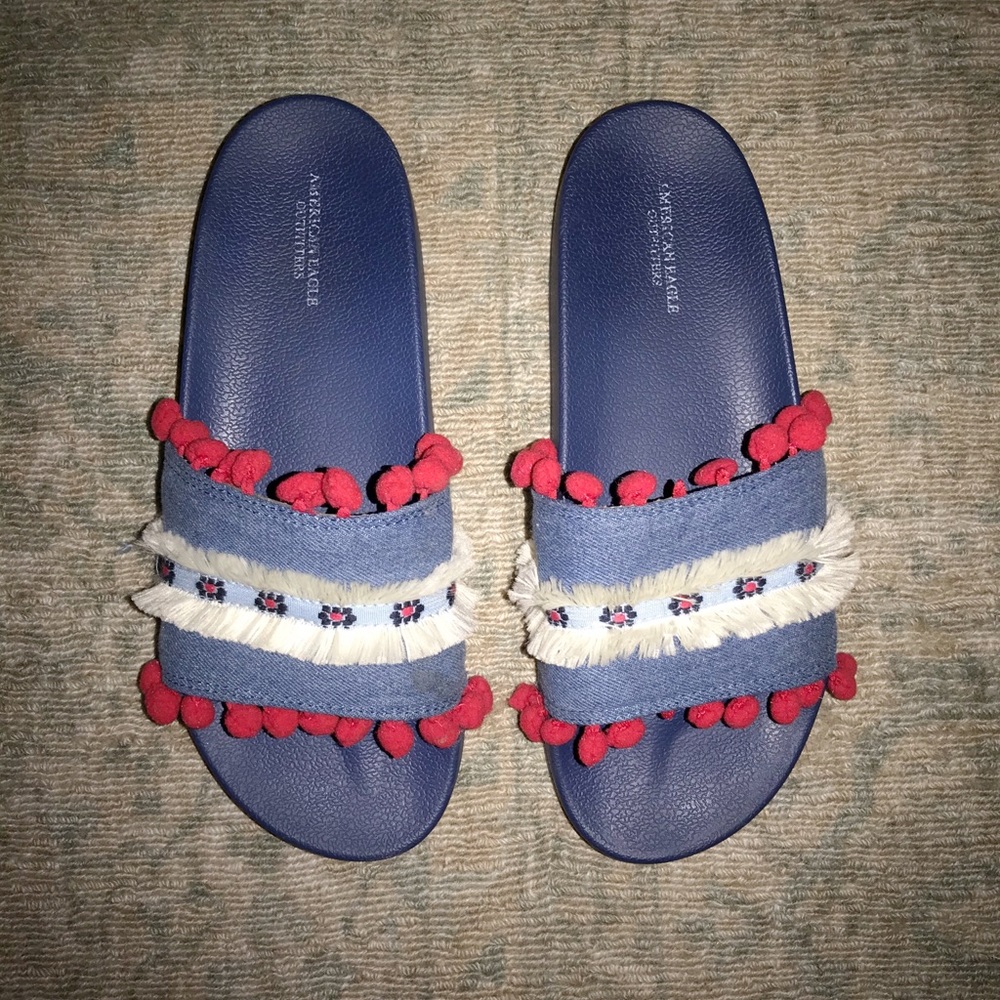 American Eagle Pom Pom Slides